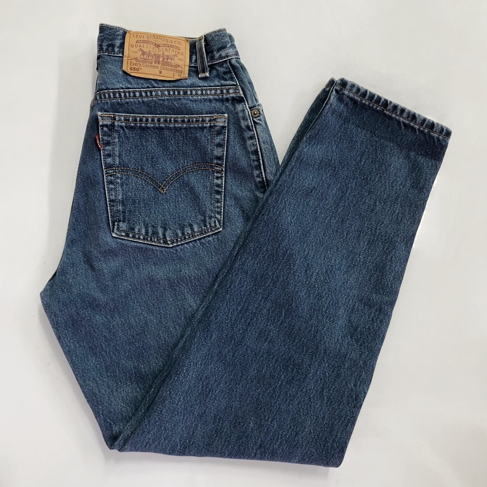 🌵Vintage Levi’s🌵 High Waisted, Tapered Dark Wash 550 “Mom”jeans.